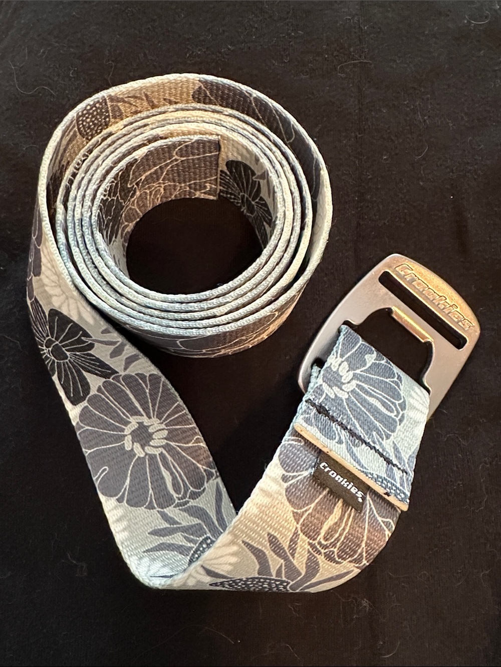 Floral Webbing Belt in Gray